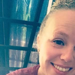 Meet your Posher, Cortney